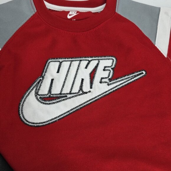 Nike Boys 2 Piece Red/Black Shirt And Pant Set Size 2T 03/2009 - Picture 3 of 16